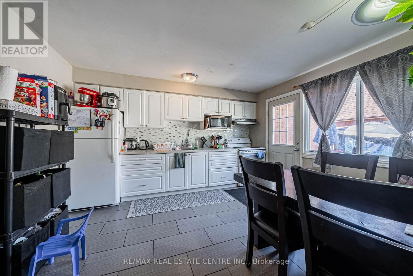 648-654 FRANCIS ROAD Image 19
