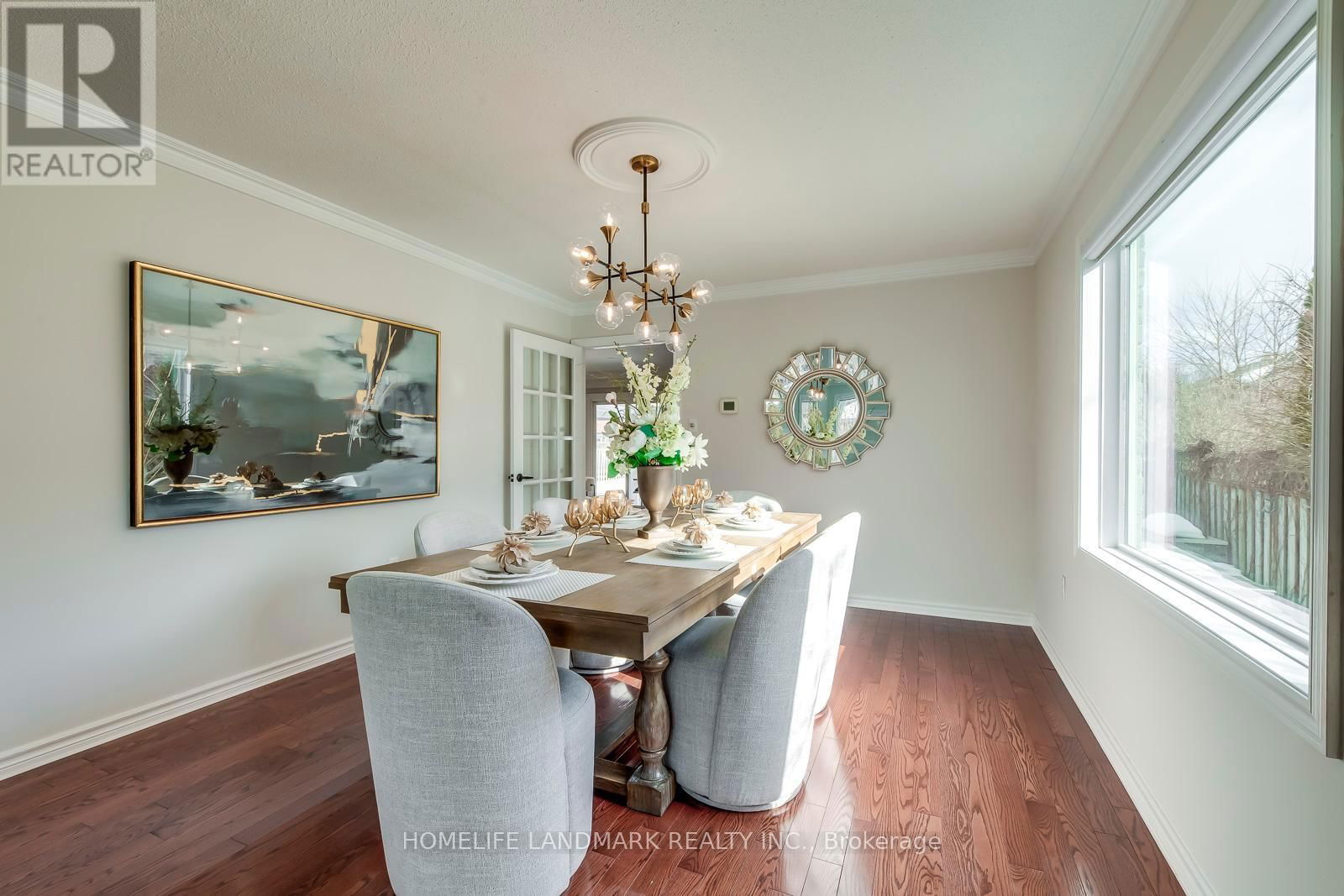 503 BLENHEIM CRESCENT Image 10