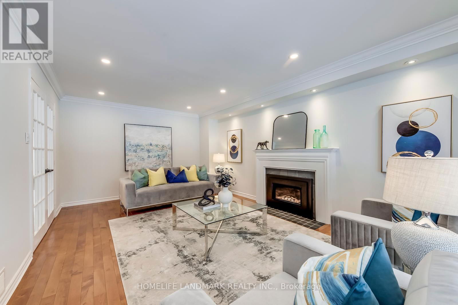 503 BLENHEIM CRESCENT Image 19