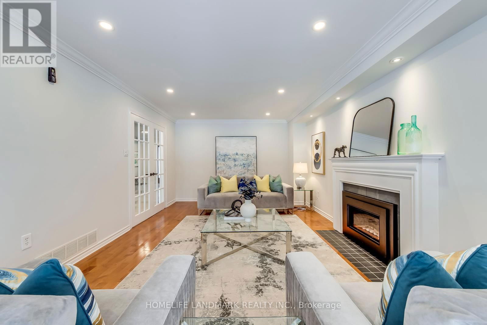 503 BLENHEIM CRESCENT Image 21