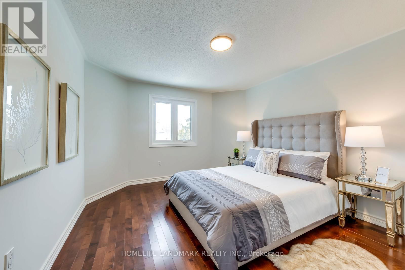 503 BLENHEIM CRESCENT Image 36