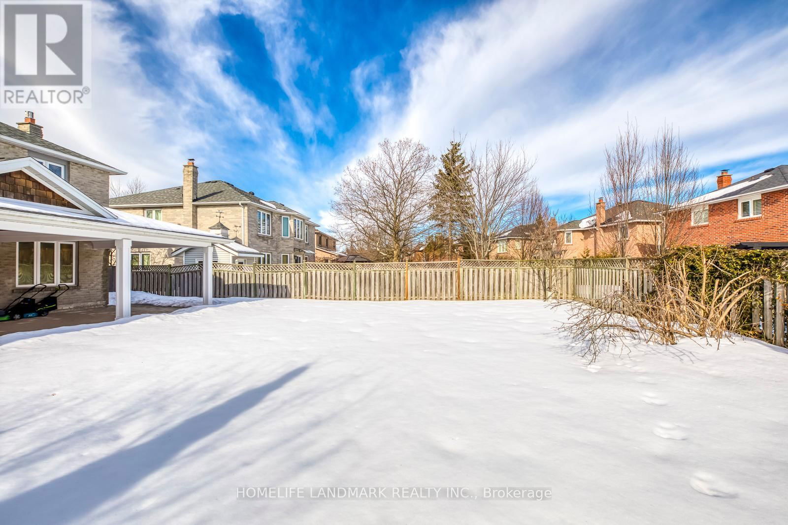 503 BLENHEIM CRESCENT Image 44
