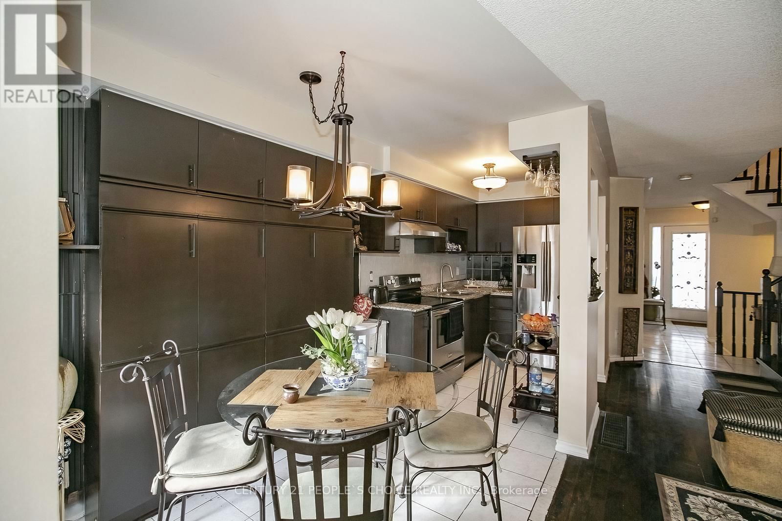81 RAVENSCLIFFE COURT Image 14