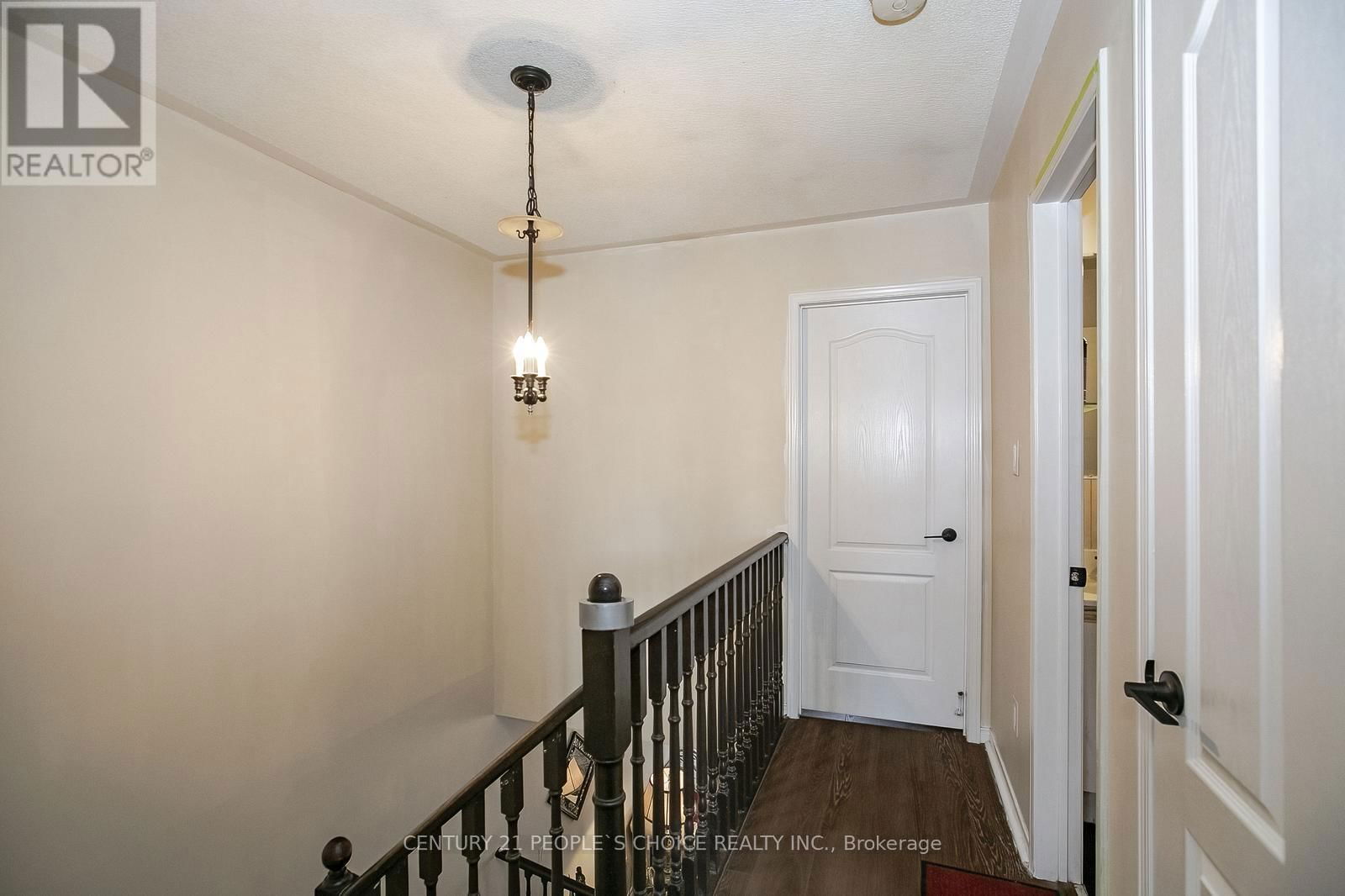 81 RAVENSCLIFFE COURT Image 22