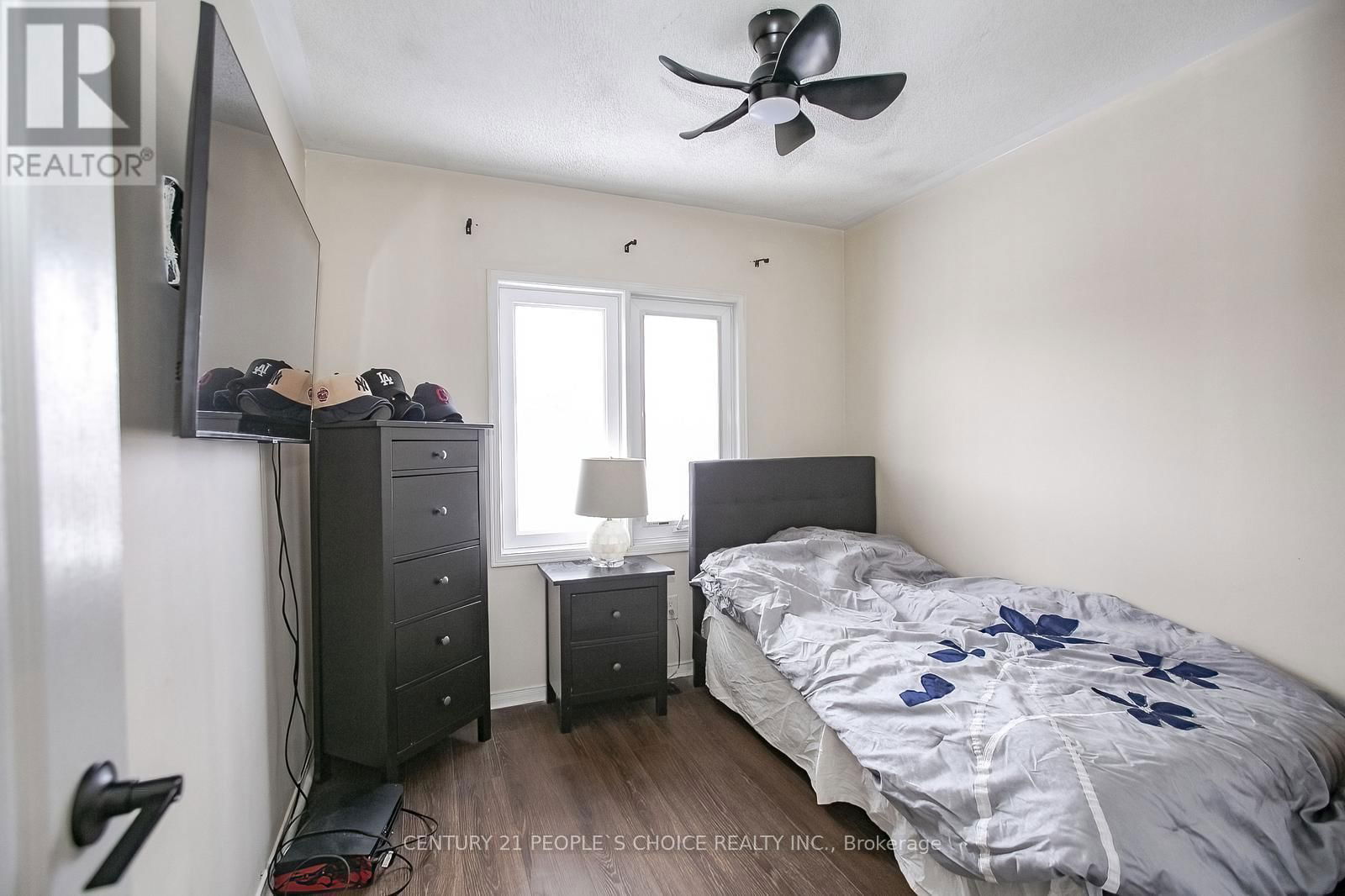 81 RAVENSCLIFFE COURT Image 27