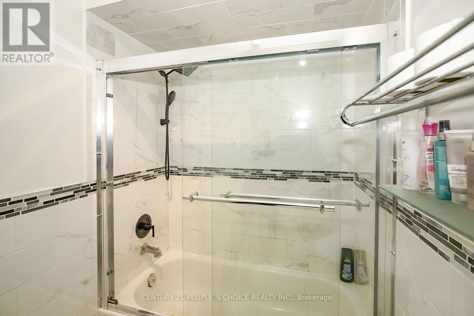 81 RAVENSCLIFFE COURT Image 31