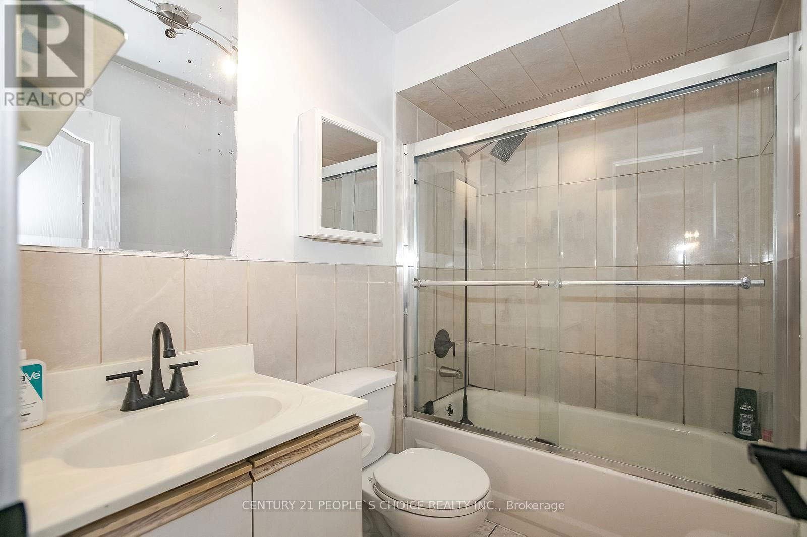 81 RAVENSCLIFFE COURT Image 35