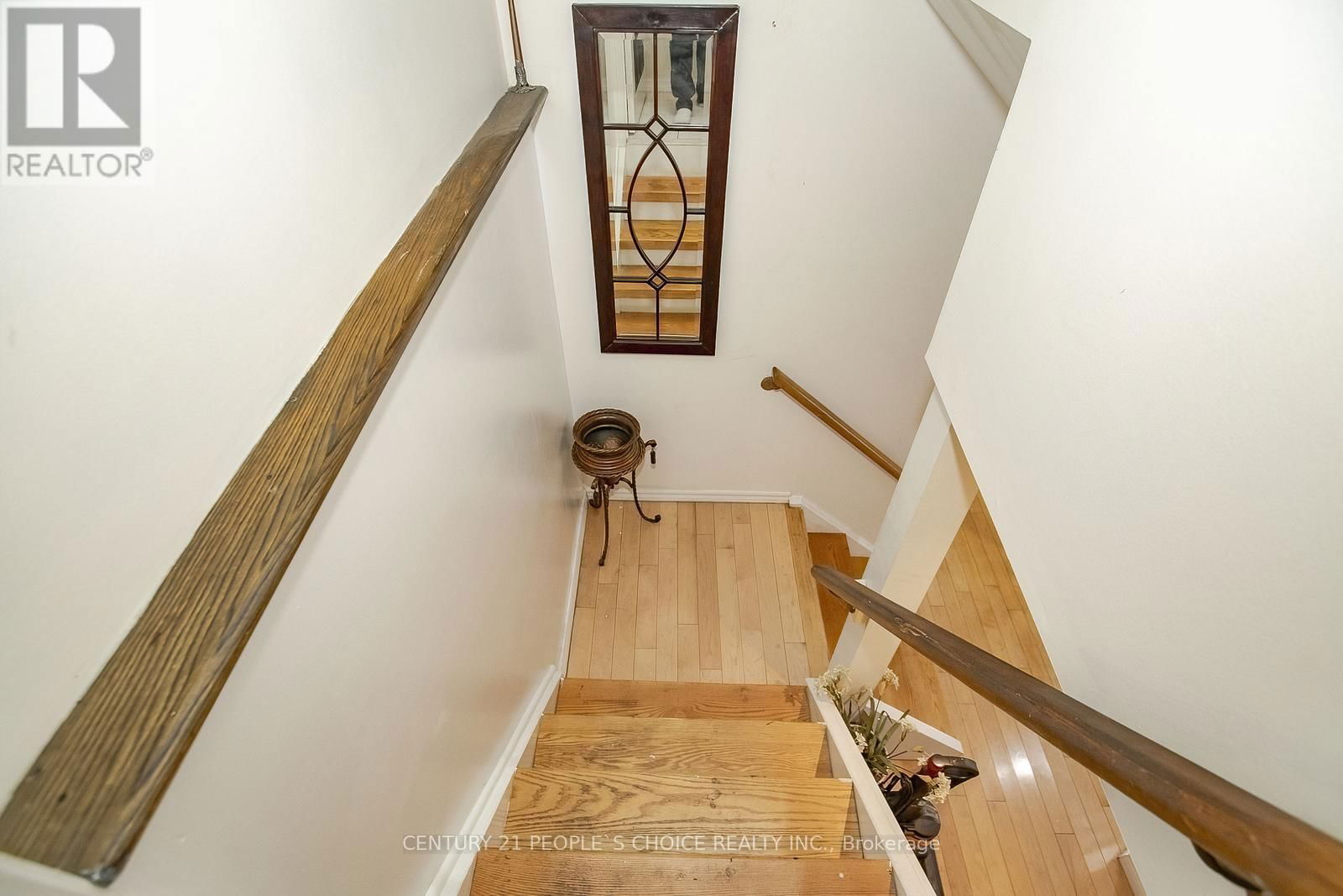 81 RAVENSCLIFFE COURT Image 37