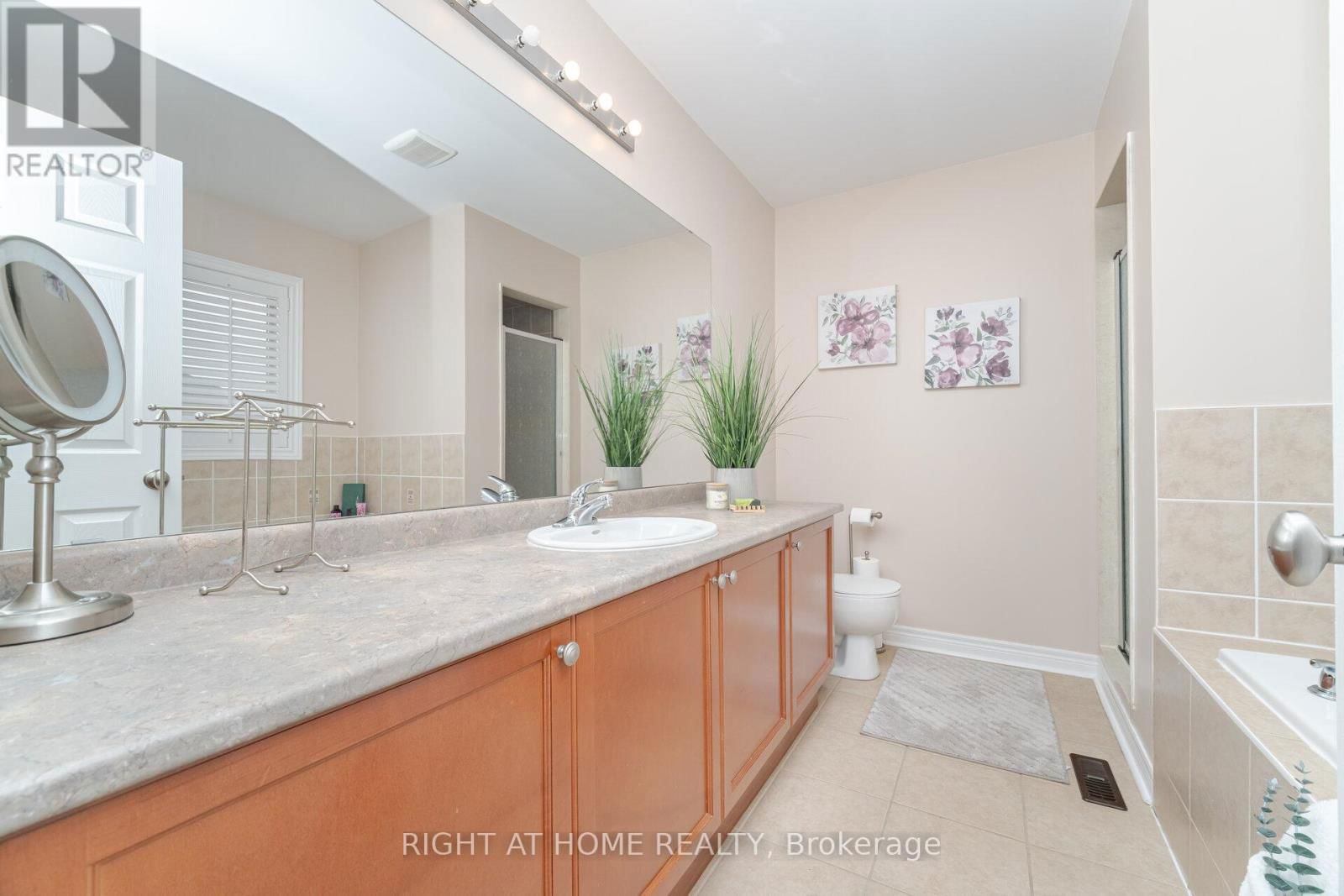 19 ALICE SPRINGS CRESCENT Image 19