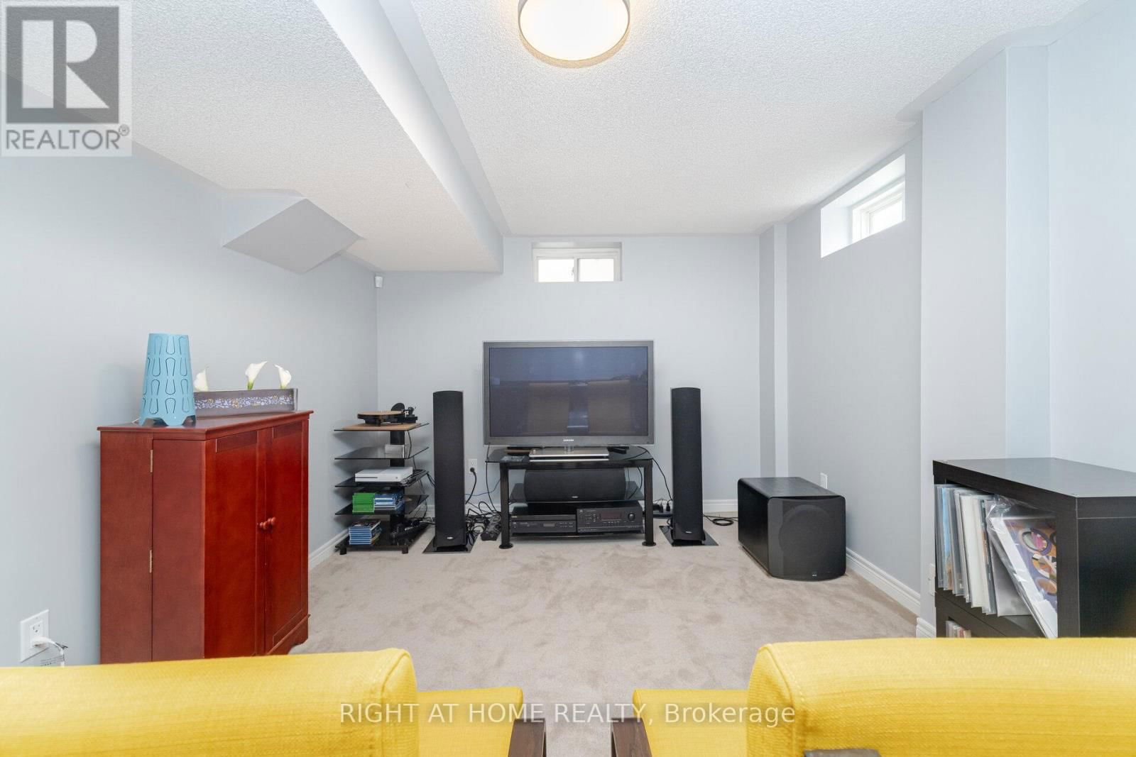 19 ALICE SPRINGS CRESCENT Image 27