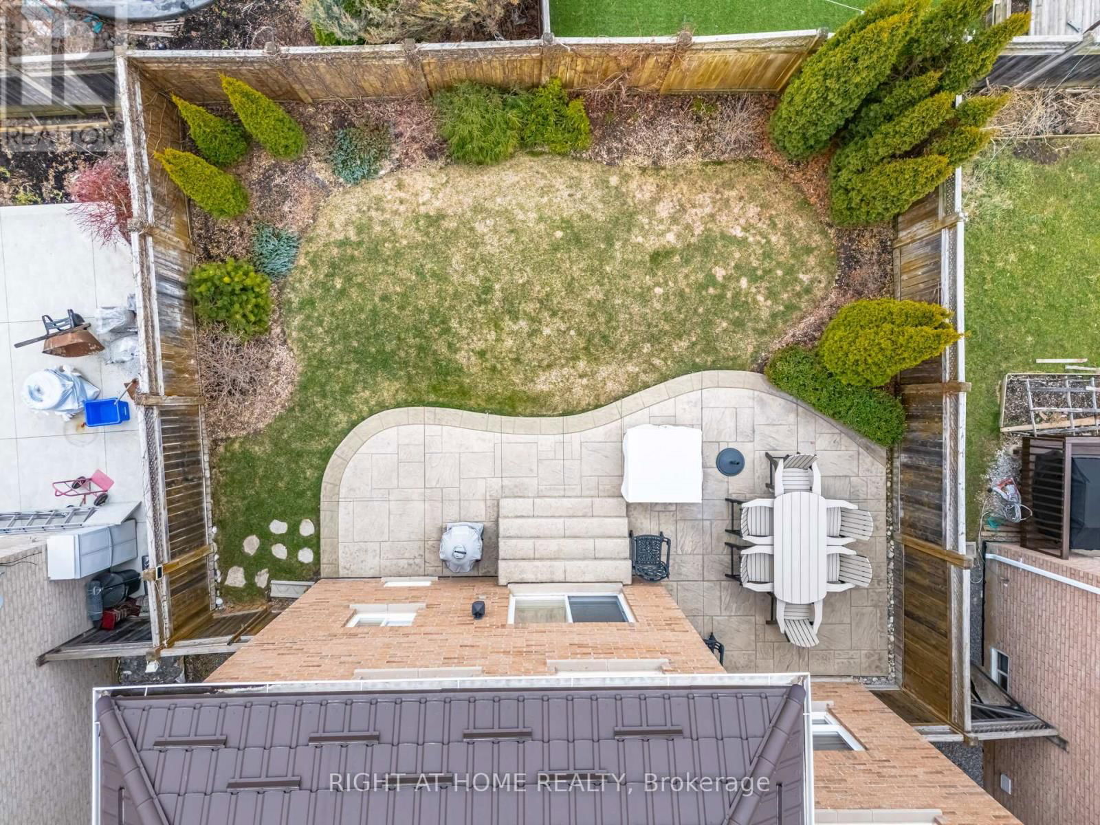 19 ALICE SPRINGS CRESCENT Image 34