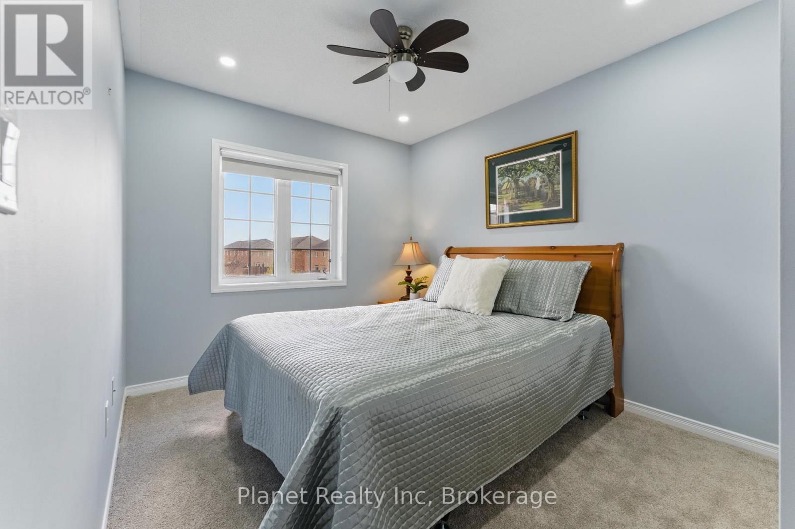 9 - 651 FARMSTEAD DRIVE Image 21