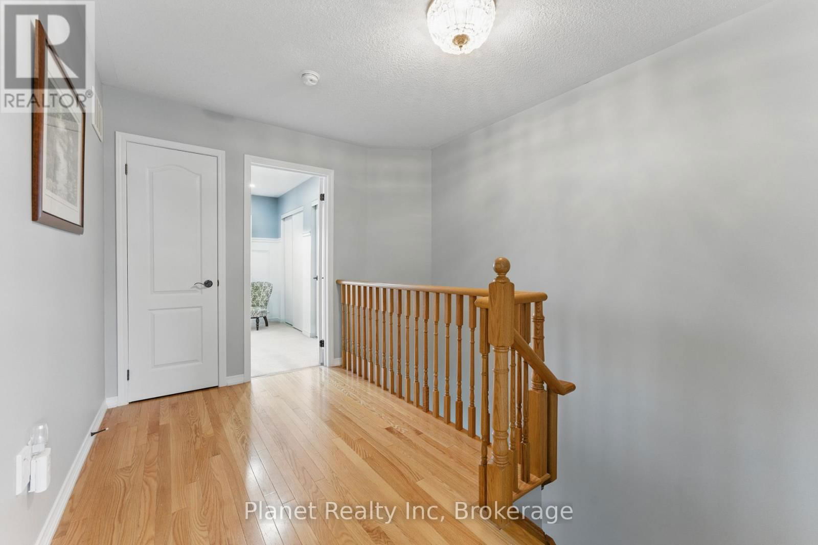 9 - 651 FARMSTEAD DRIVE Image 23