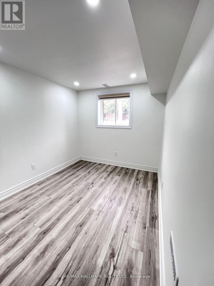 1 - 20 HOLWOOD AVENUE Image 12