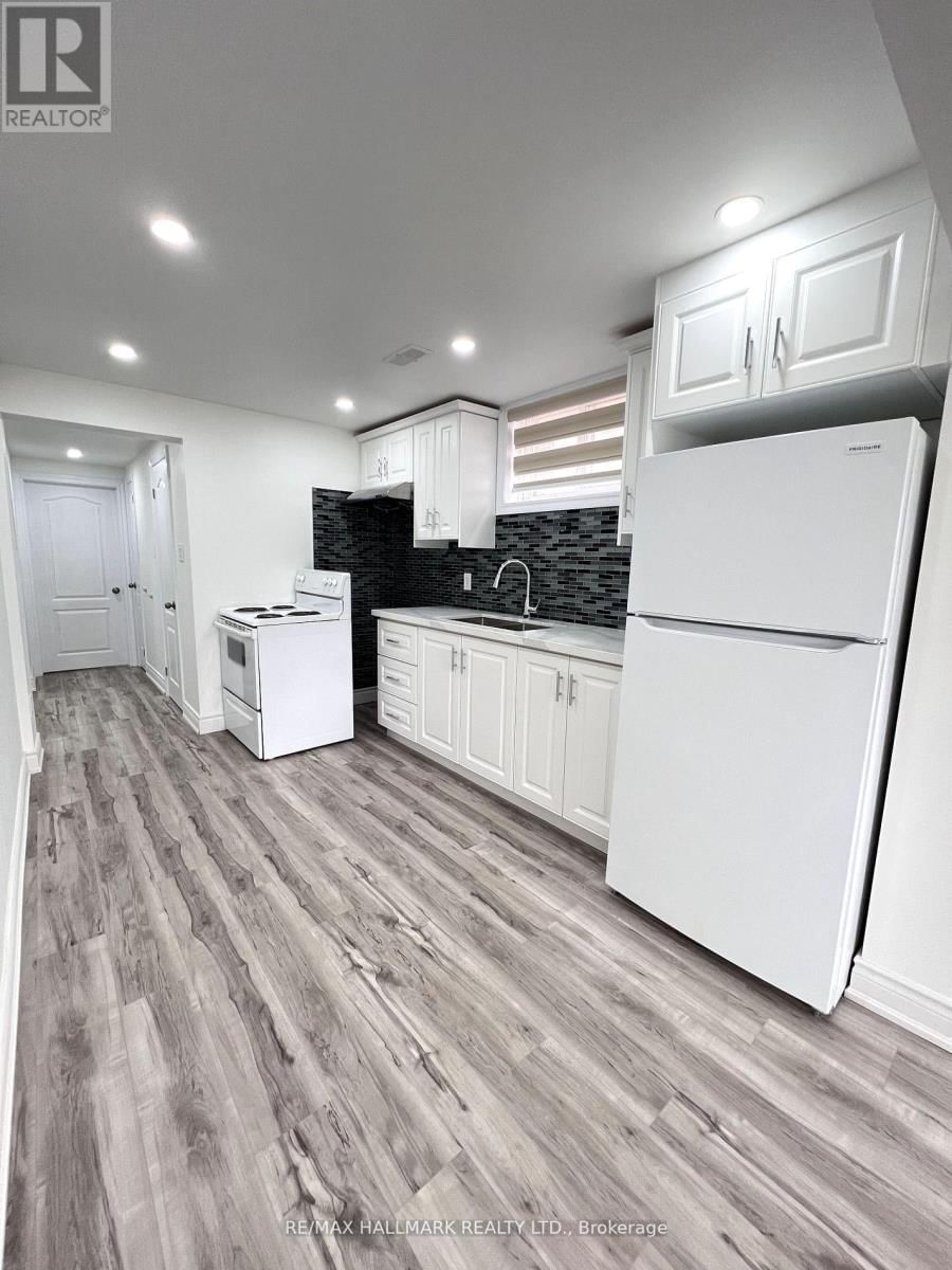 1 - 20 HOLWOOD AVENUE Image 6