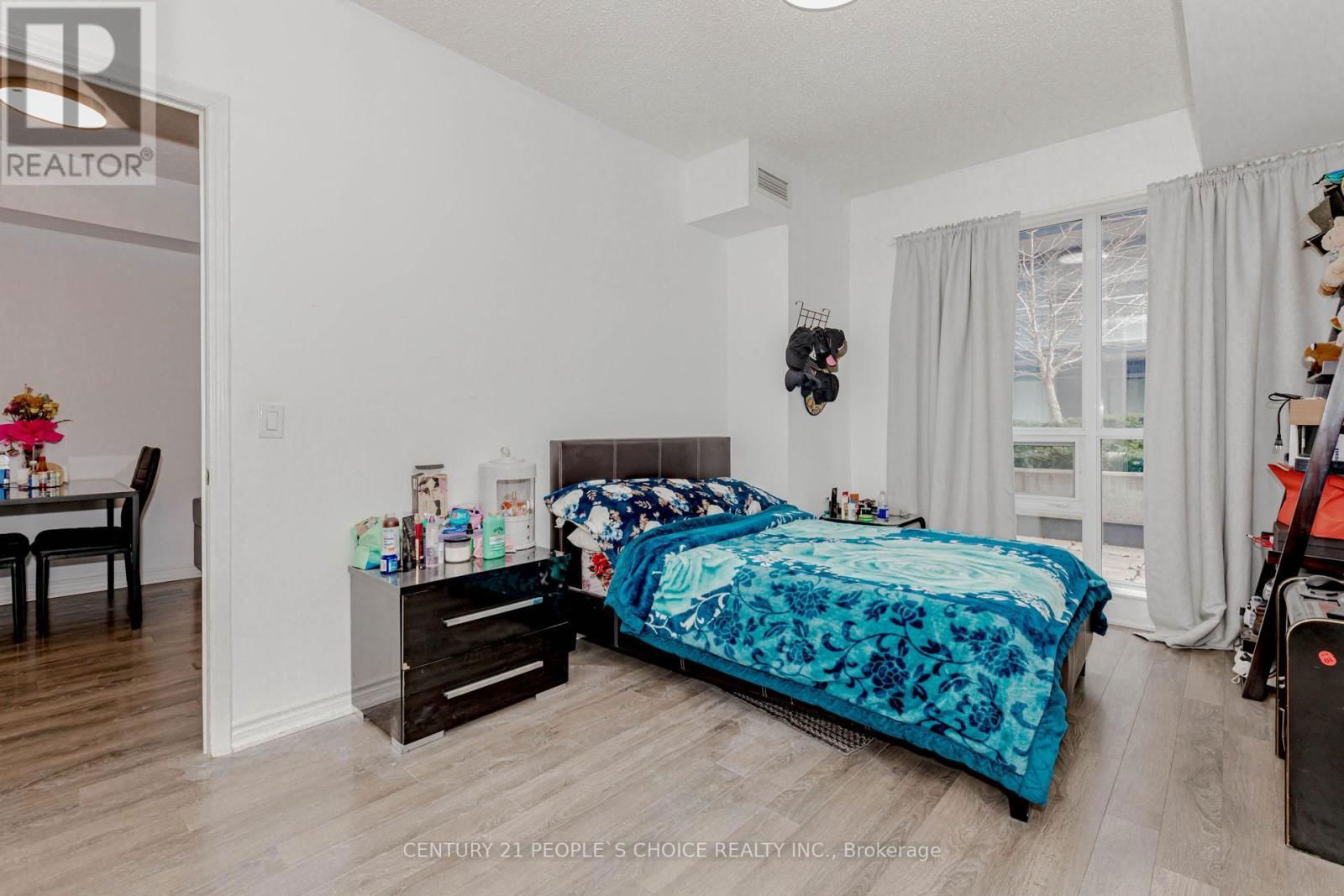 624 - 15 JAMES FINLAY WAY Image 20