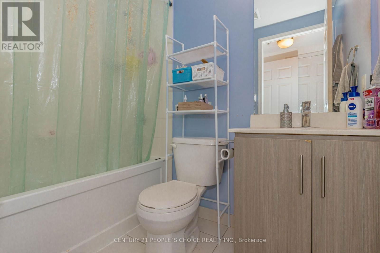 624 - 15 JAMES FINLAY WAY Image 22