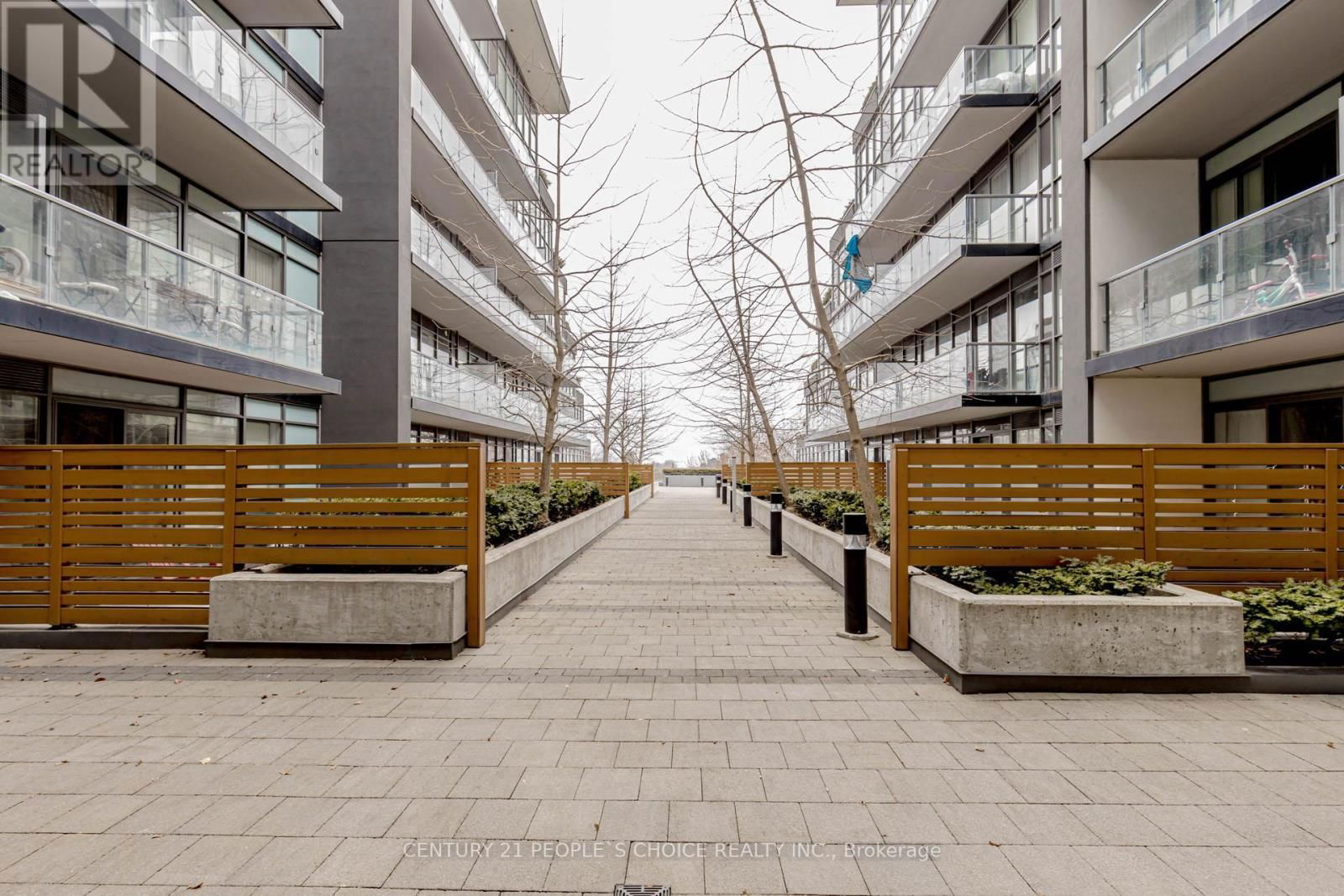 624 - 15 JAMES FINLAY WAY Image 36