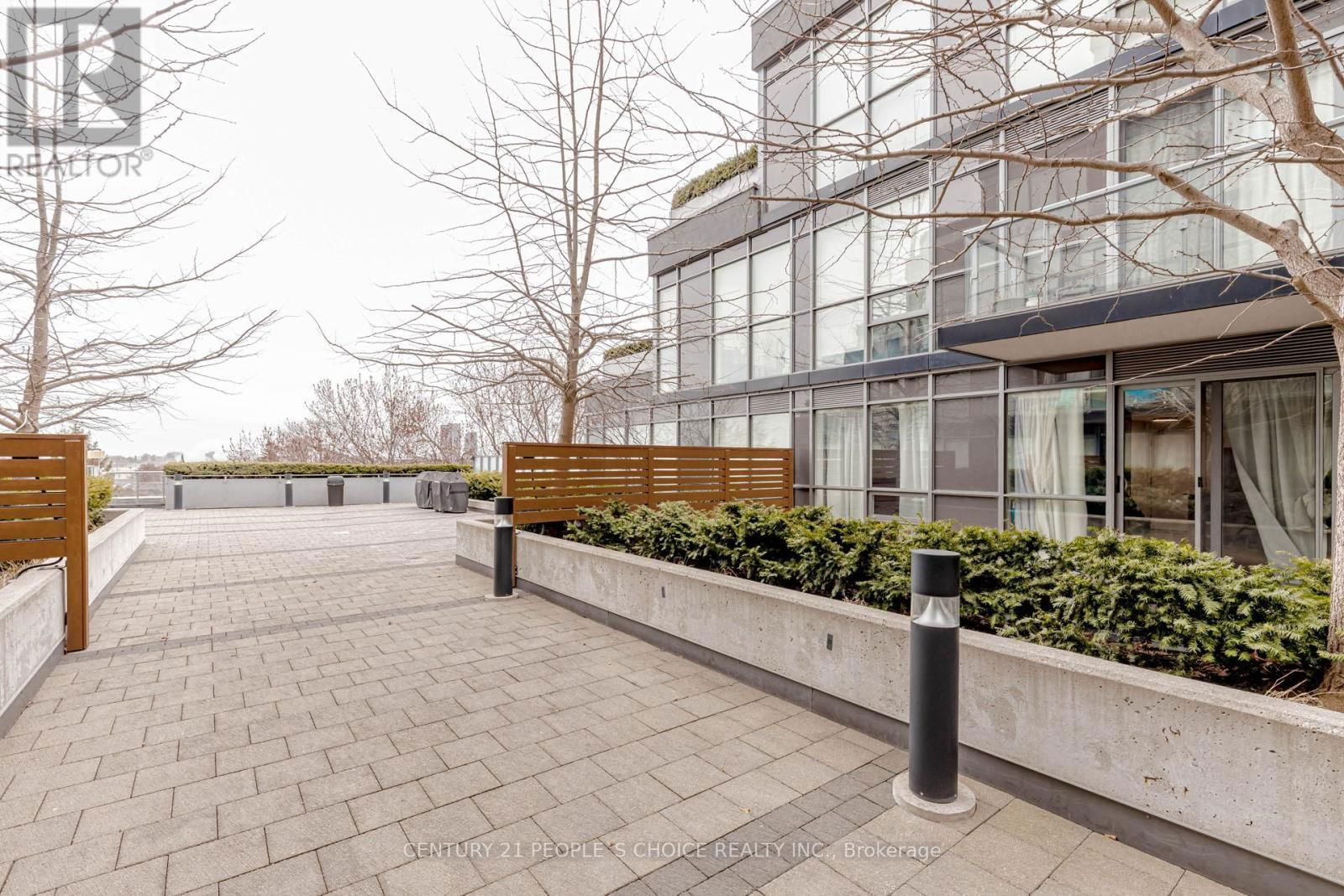 624 - 15 JAMES FINLAY WAY Image 37