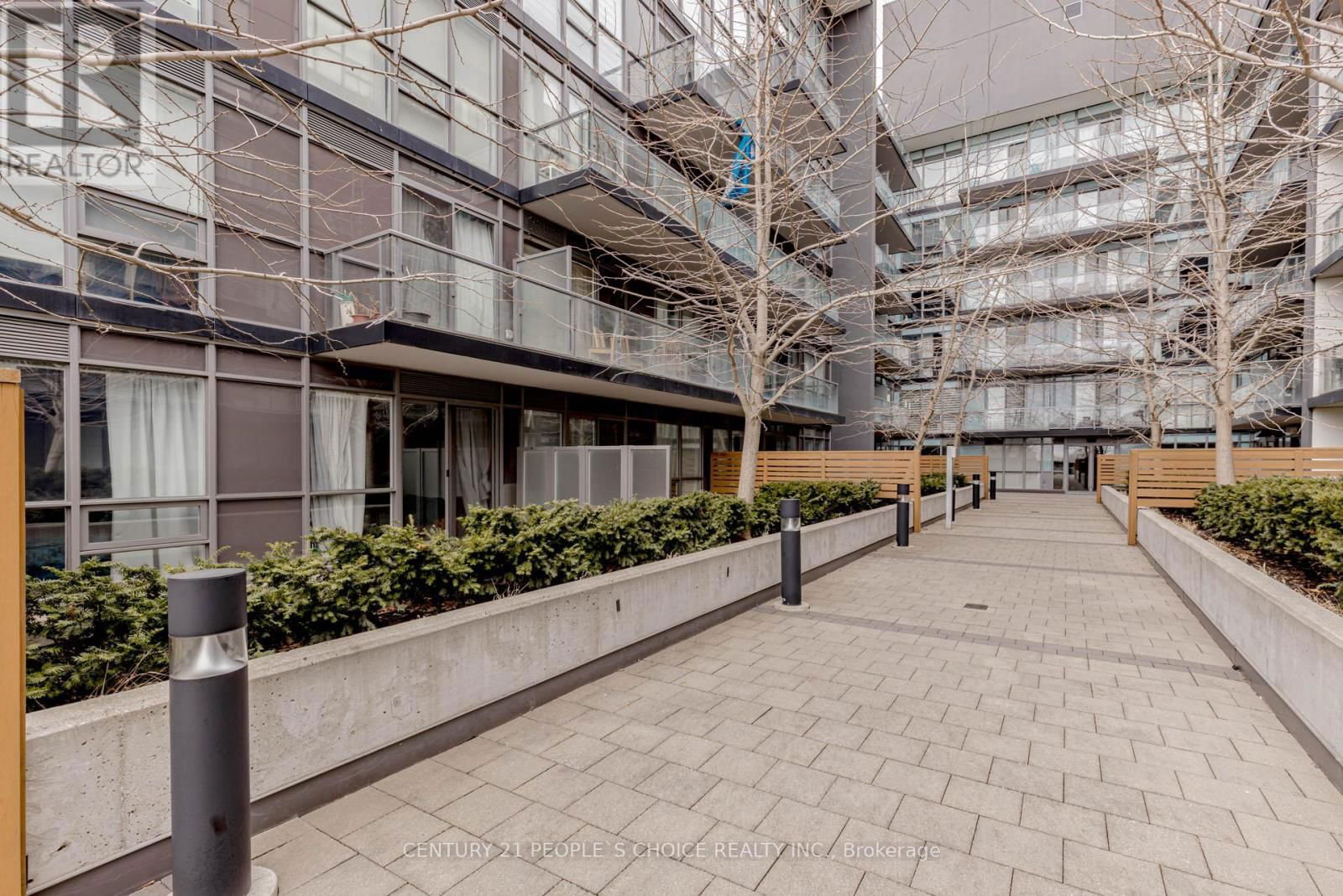 624 - 15 JAMES FINLAY WAY Image 38
