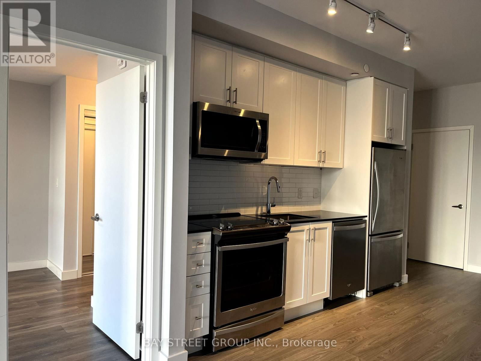 309 - 168 SABINA DRIVE Image 11
