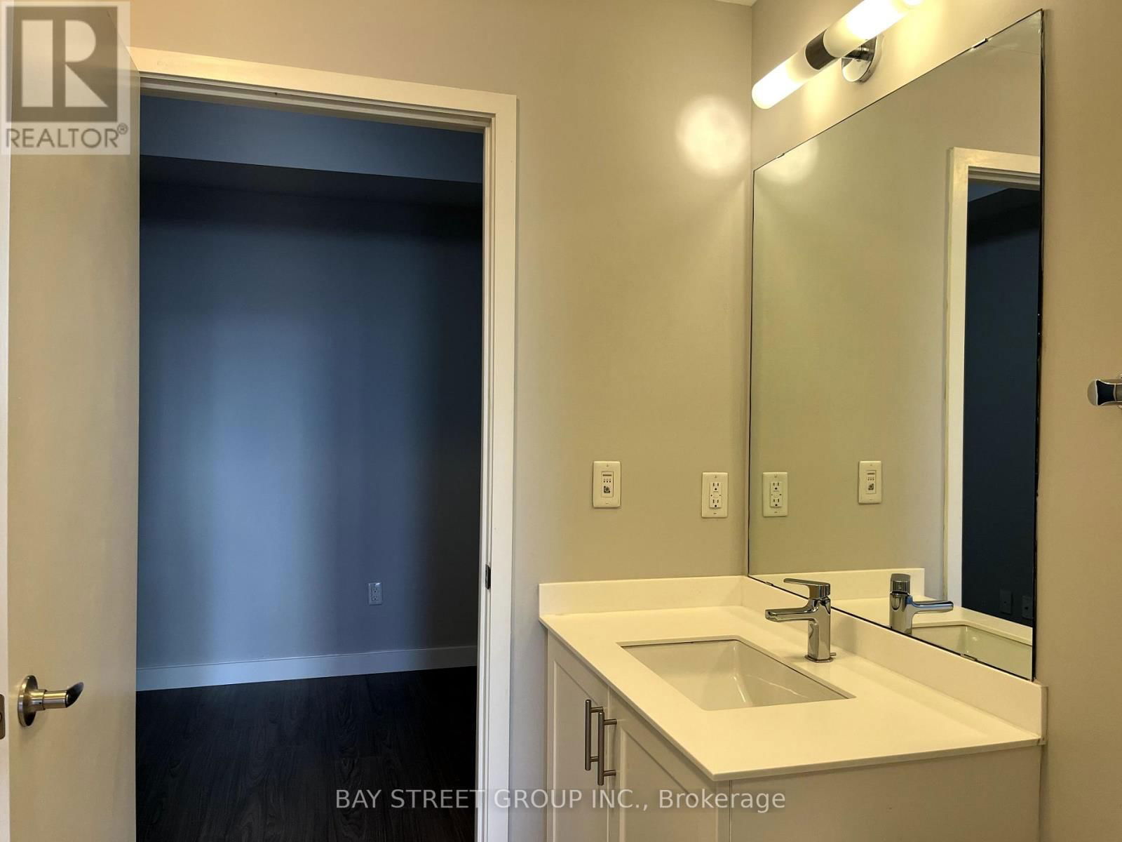 309 - 168 SABINA DRIVE Image 18