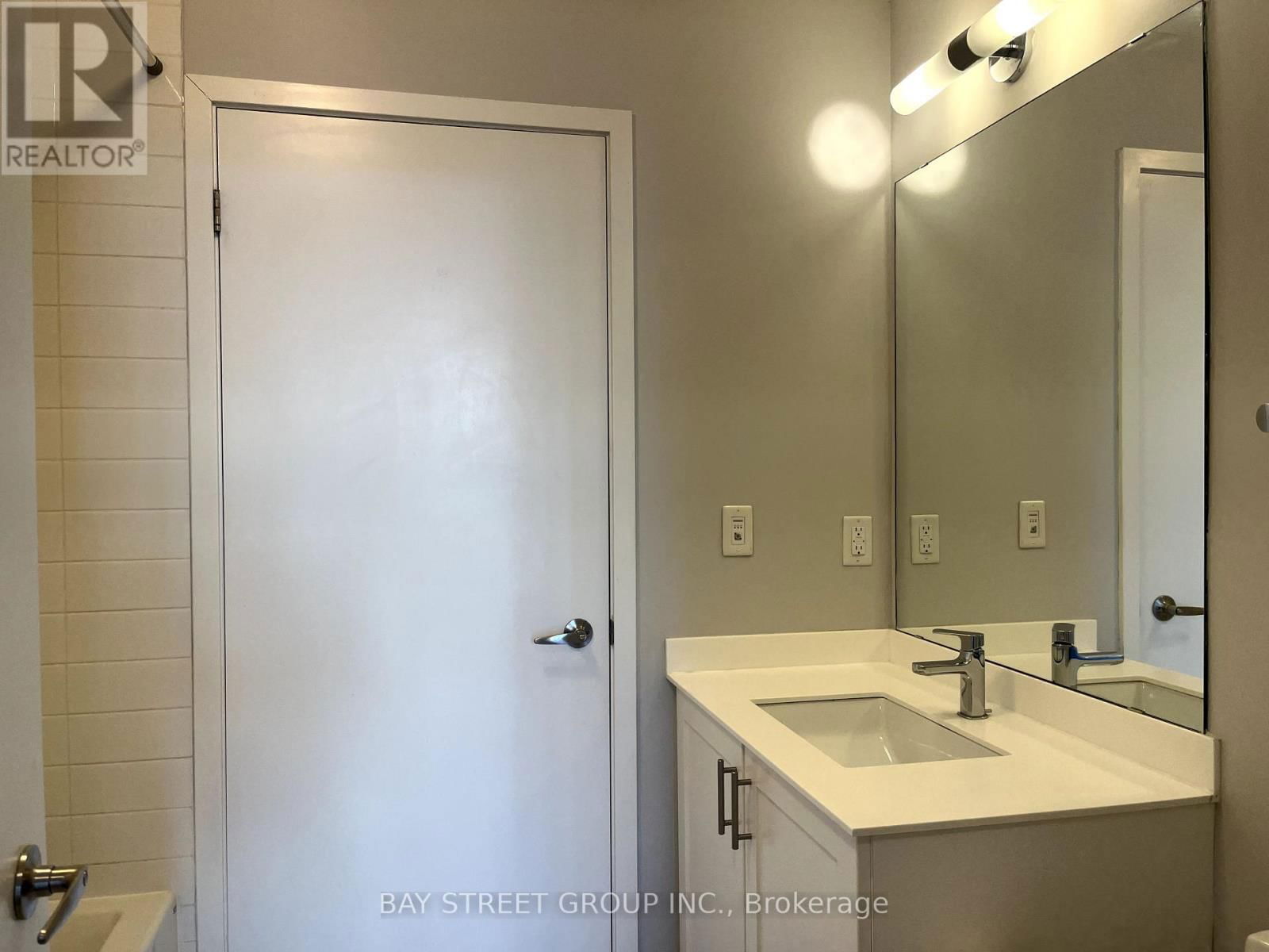 309 - 168 SABINA DRIVE Image 19