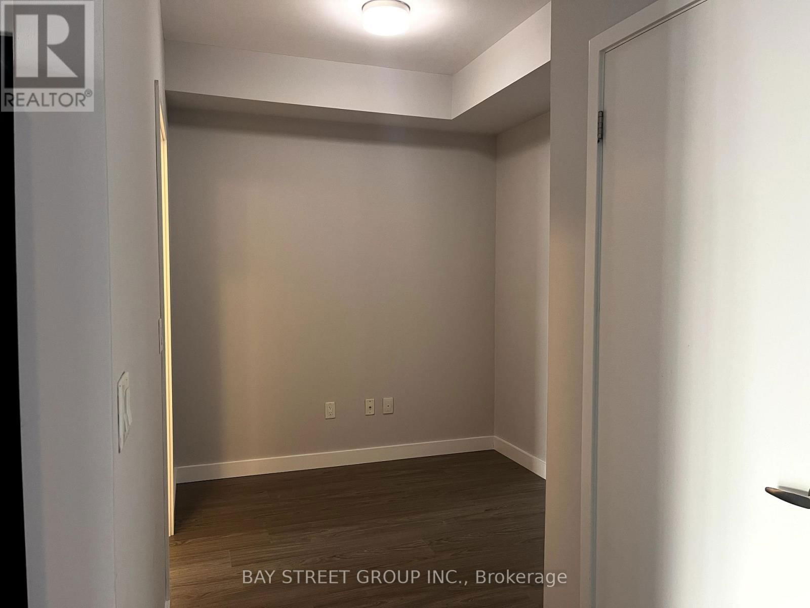 309 - 168 SABINA DRIVE Image 21