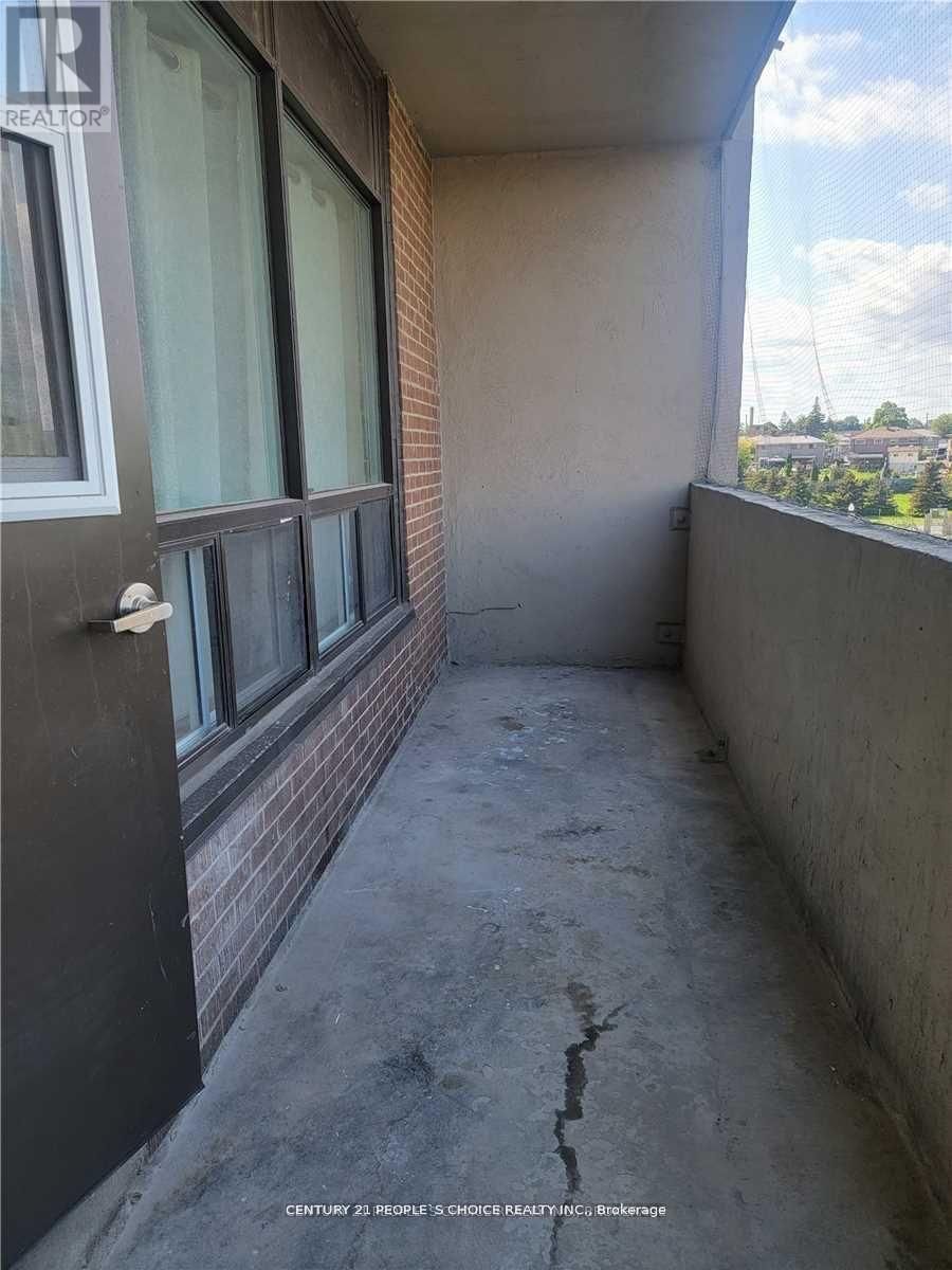 301 - 3390 WESTON ROAD Image 21
