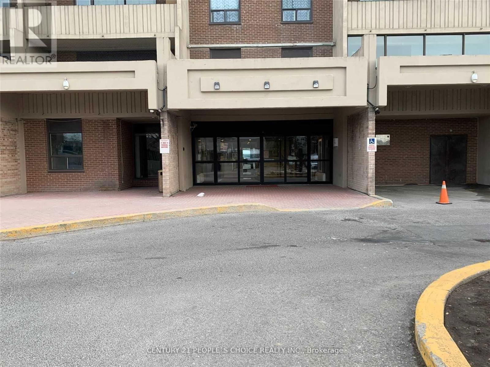 301 - 3390 WESTON ROAD Image 22