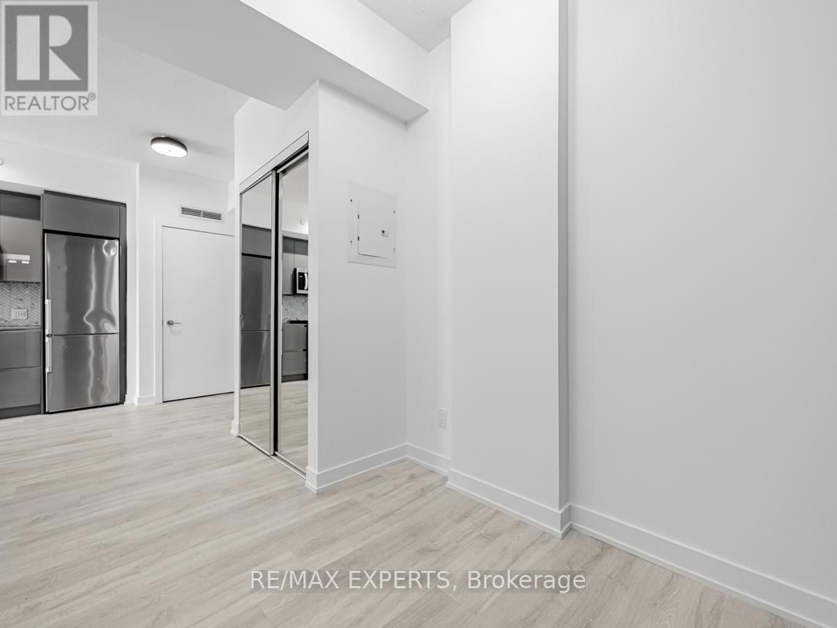 433 - 251 MANITOBA STREET Image 16