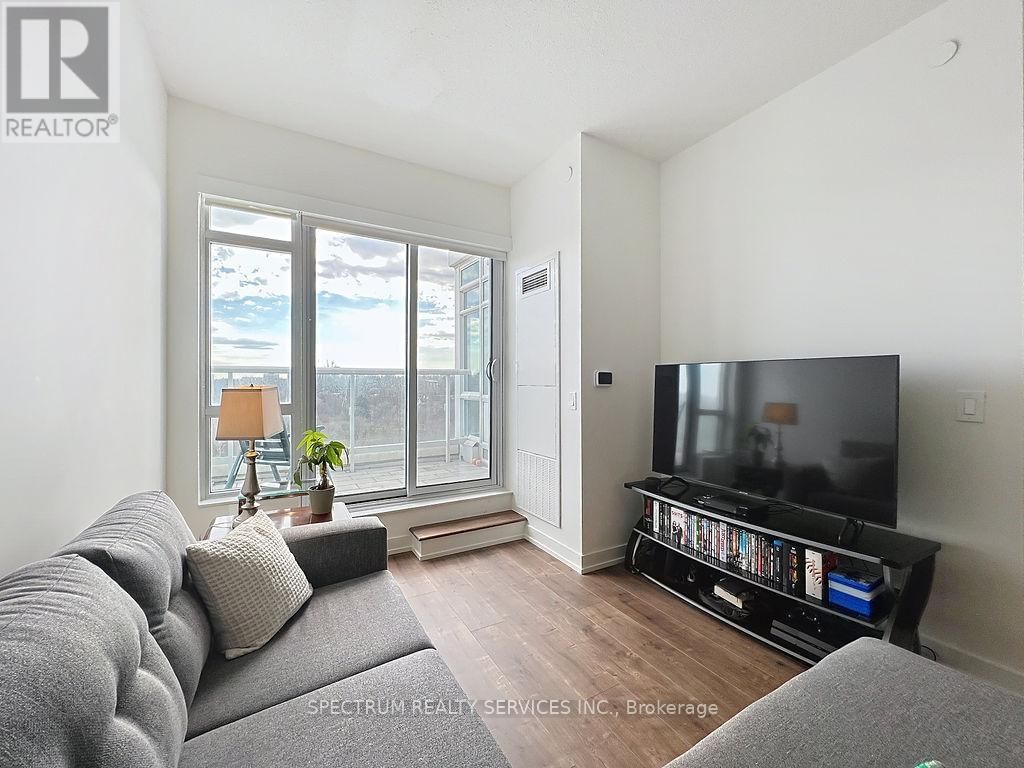 609 - 10 WILBY CRESCENT Image 16