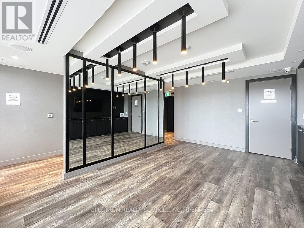 609 - 10 WILBY CRESCENT Image 30
