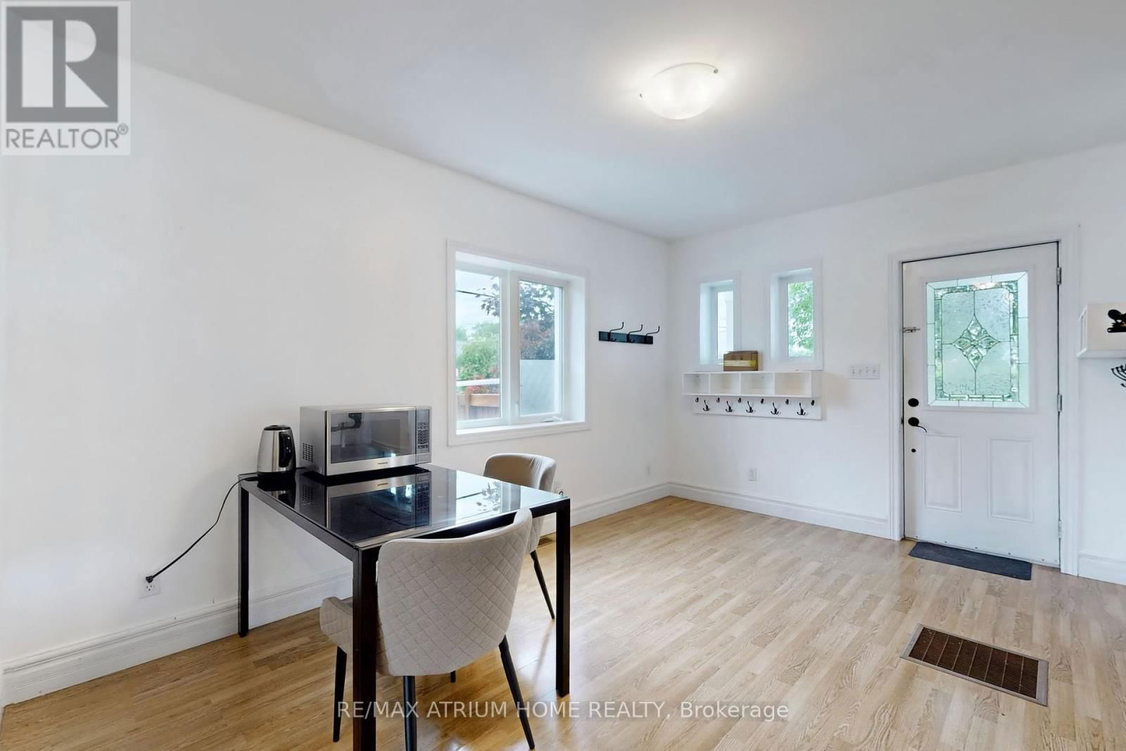 1242 ALEXANDRA AVENUE Image 5