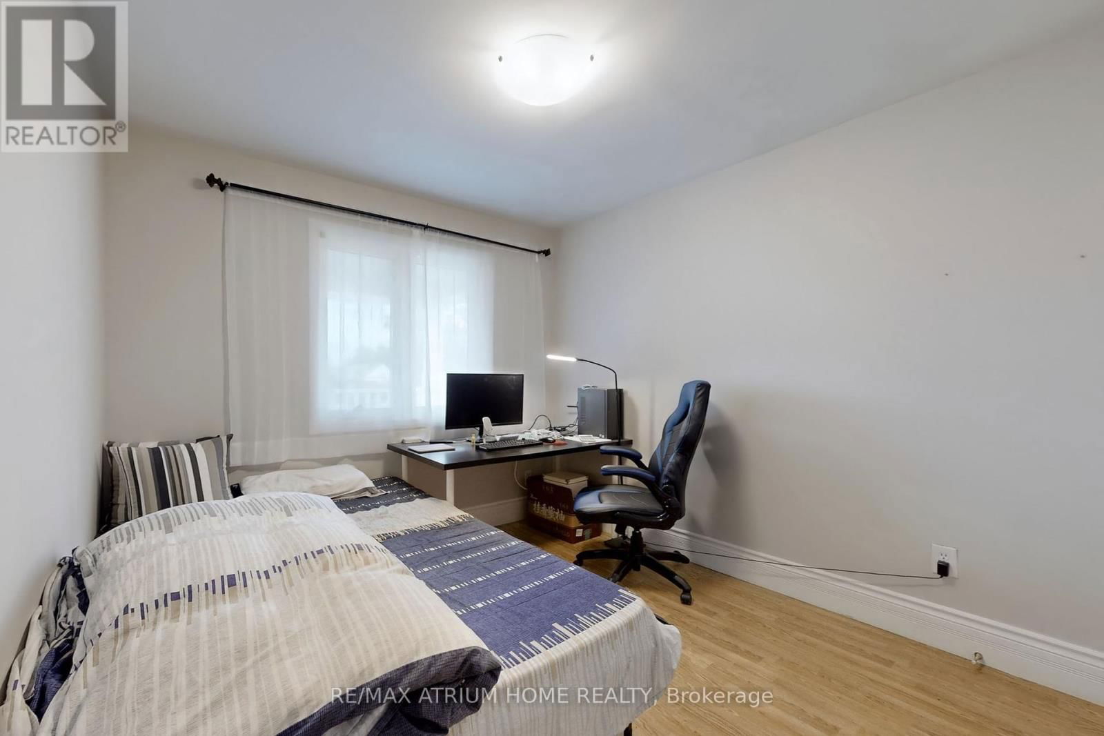 1242 ALEXANDRA AVENUE Image 9
