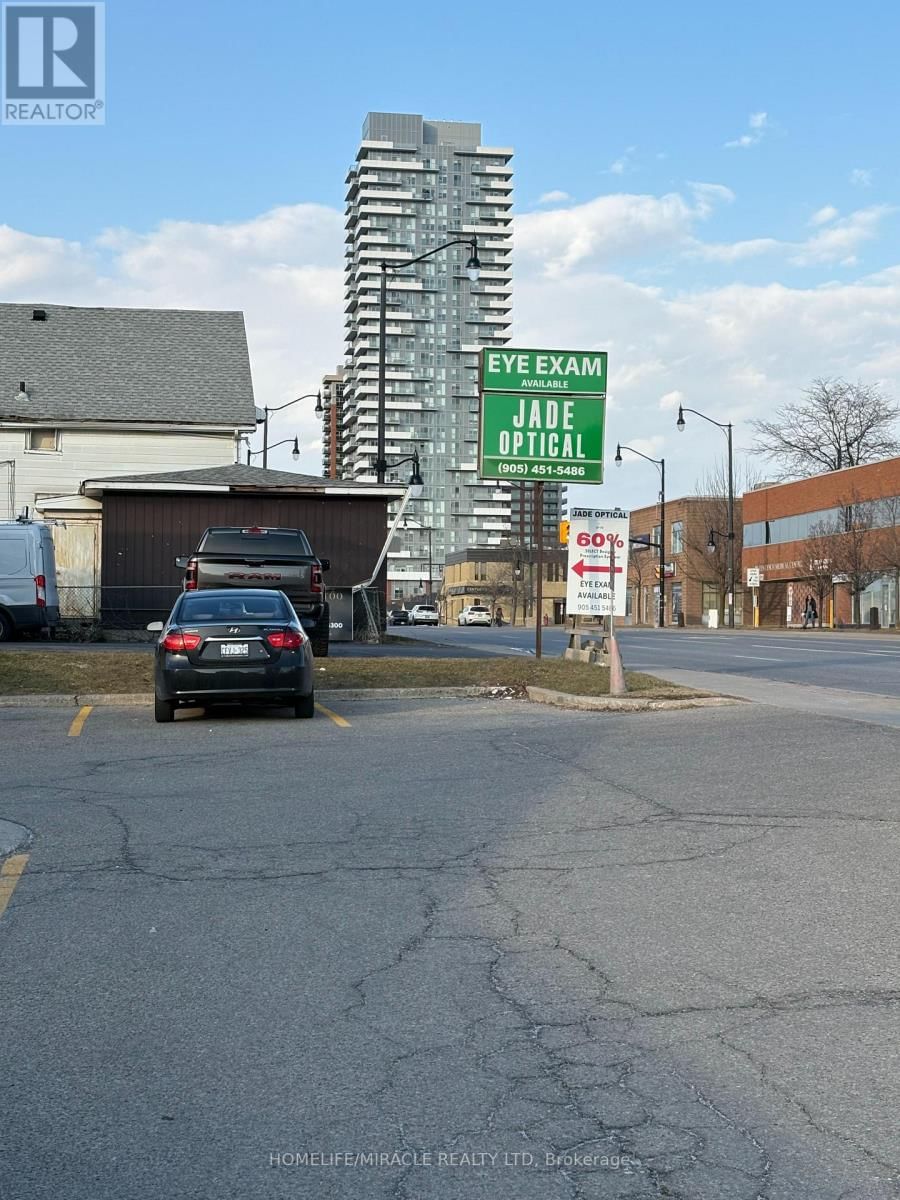 148 QUEEN STREET EAST Image 1