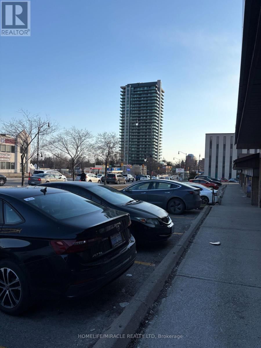 148 QUEEN STREET EAST Image 3