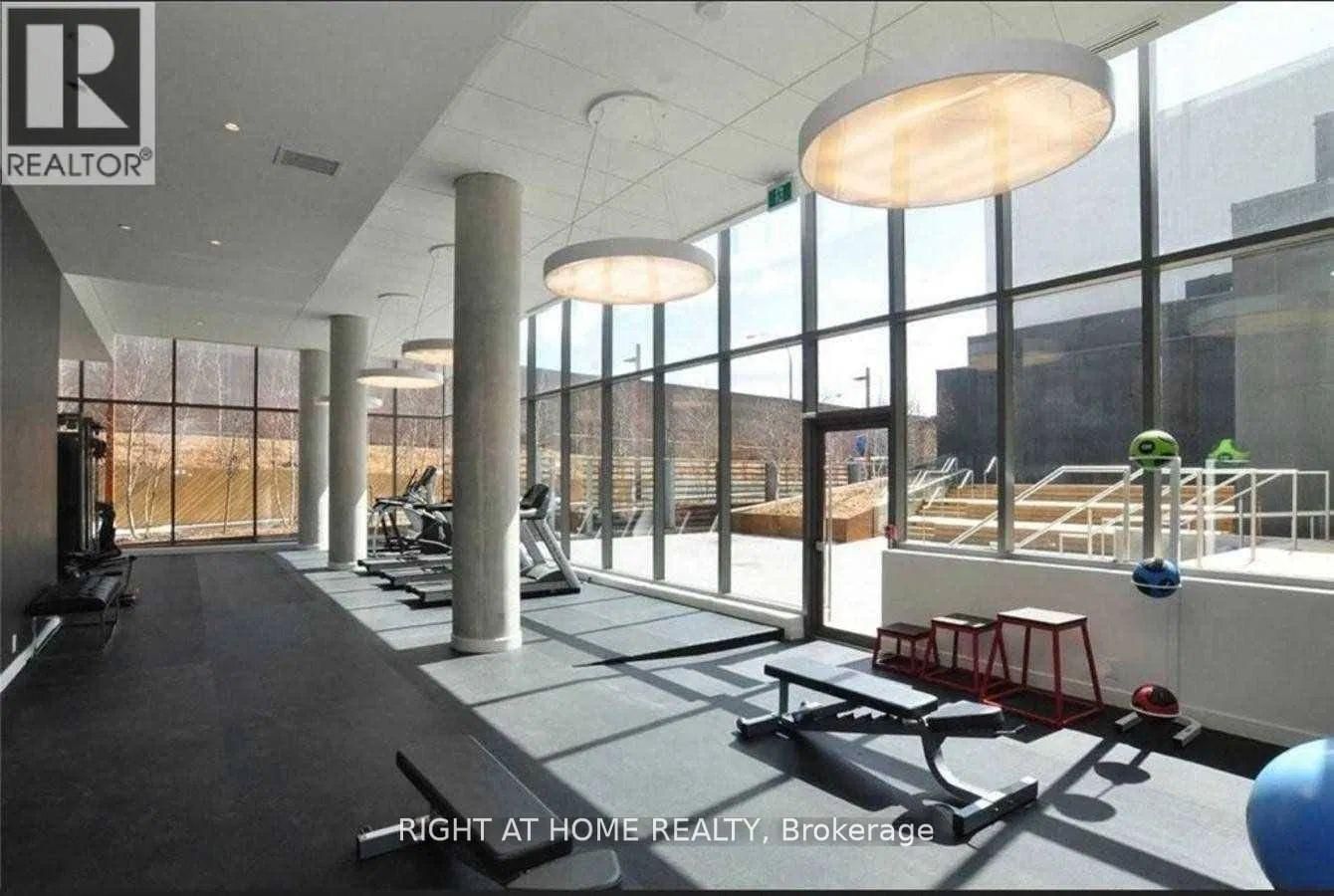 723 - 160 FLEMINGTON ROAD Image 2