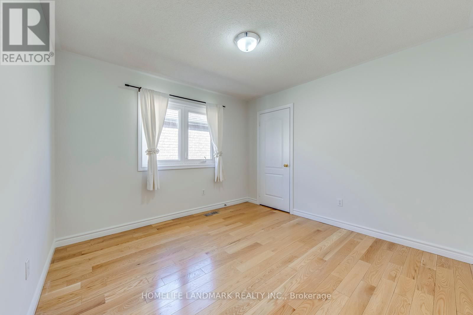5816 GREENSBORO DRIVE Image 23