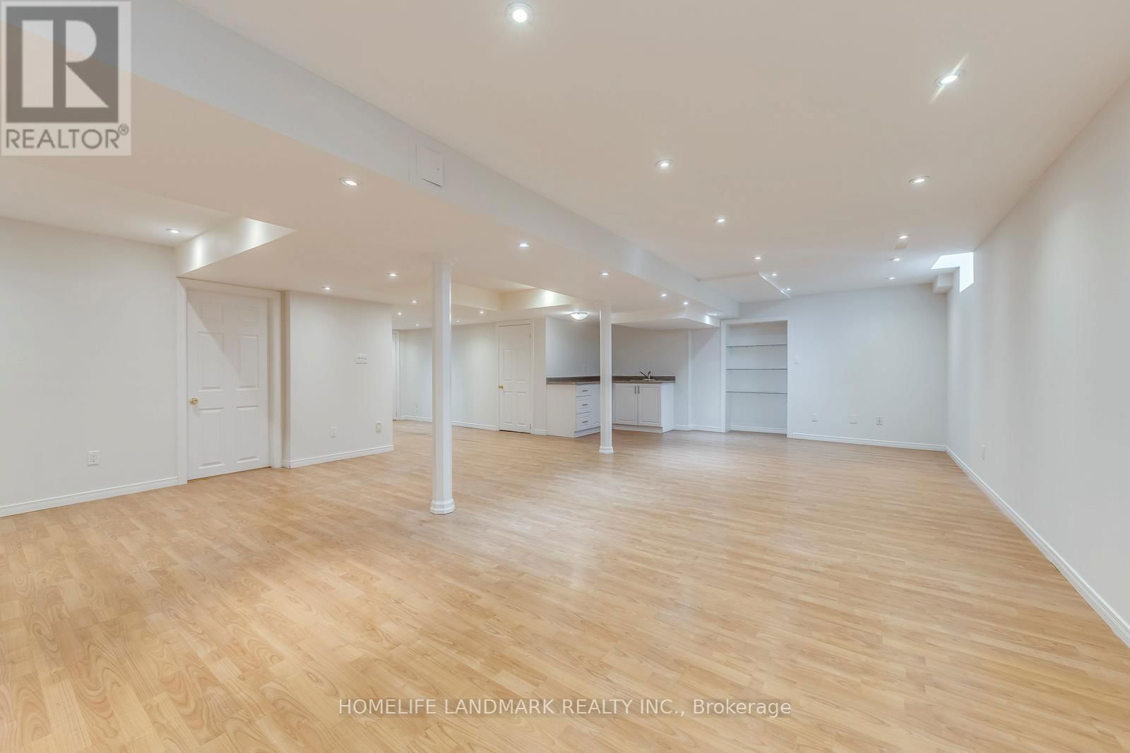 5816 GREENSBORO DRIVE Image 25