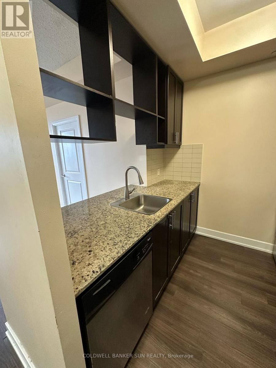 2507 - 6 EVA ROAD Image 2