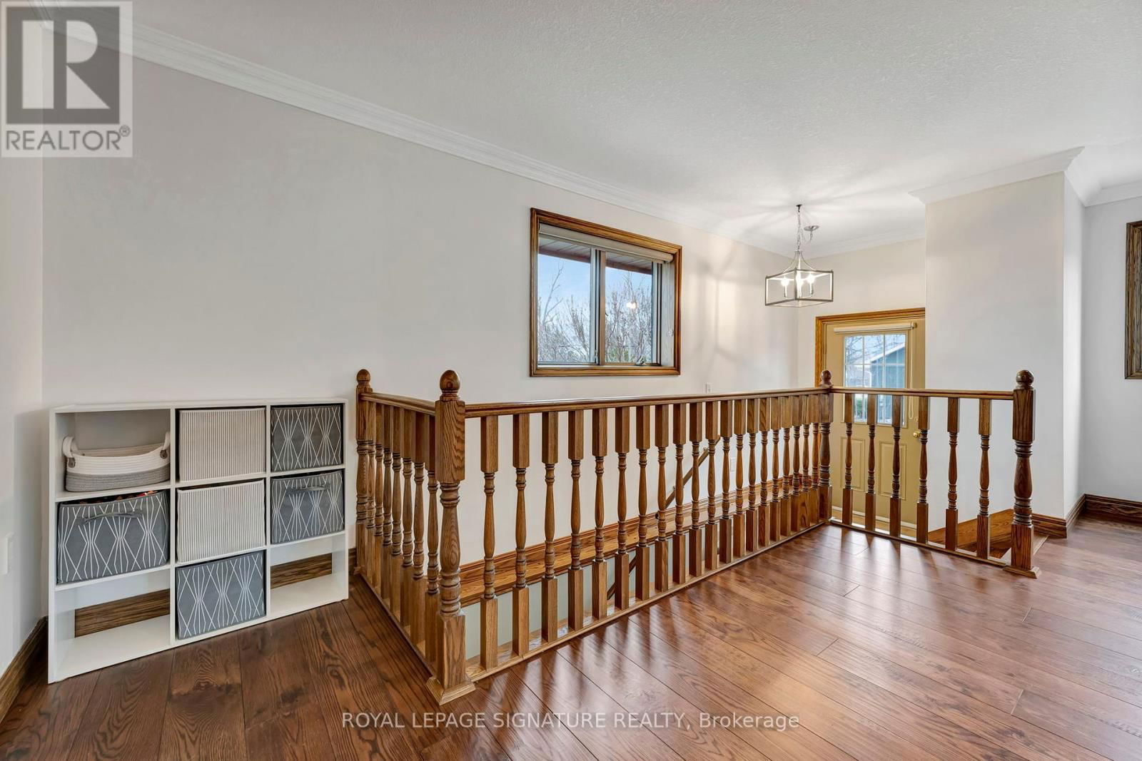 2044 KILBRIDE STREET Image 11