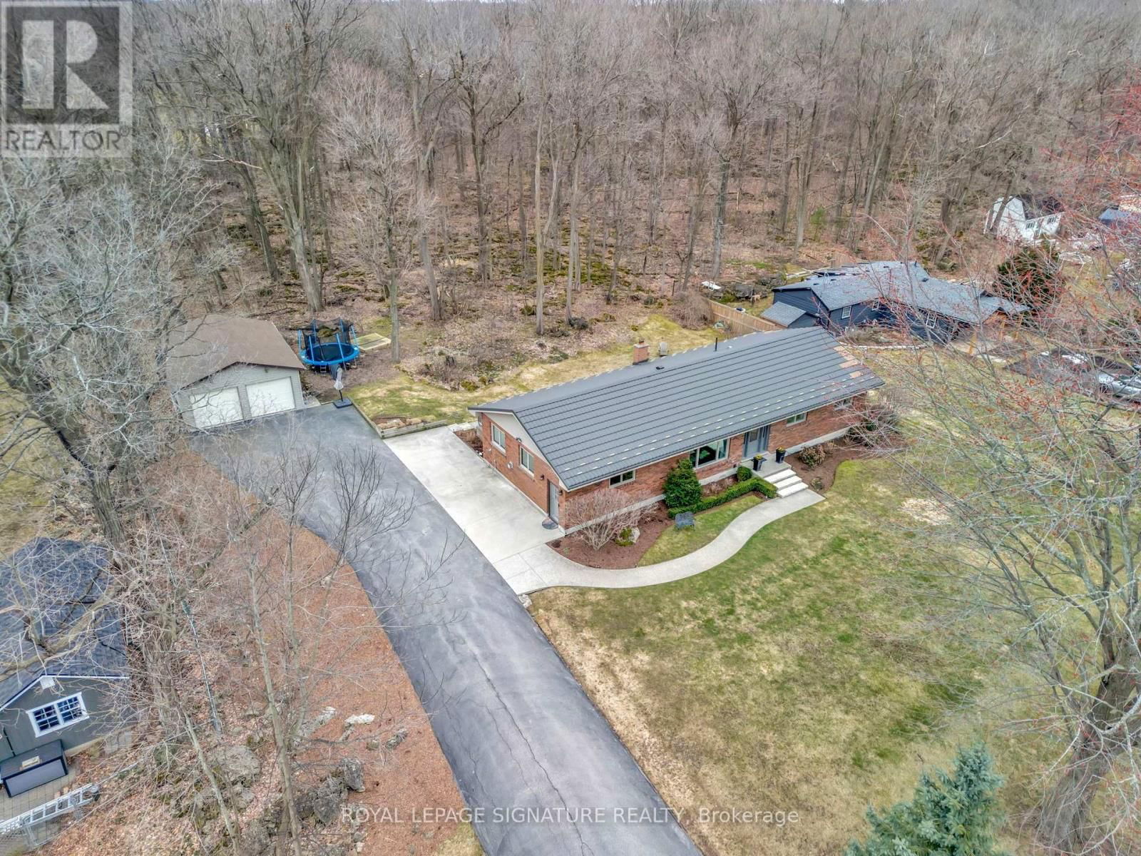 2044 KILBRIDE STREET Image 7