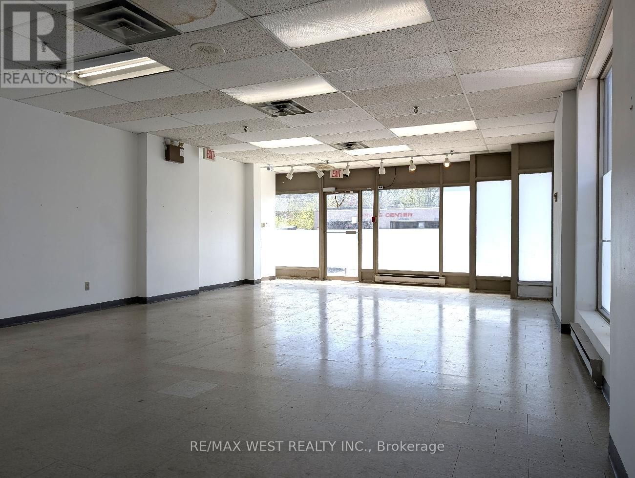 Unit 1 - 2468 EGLINTON AVENUE WEST Image 6
