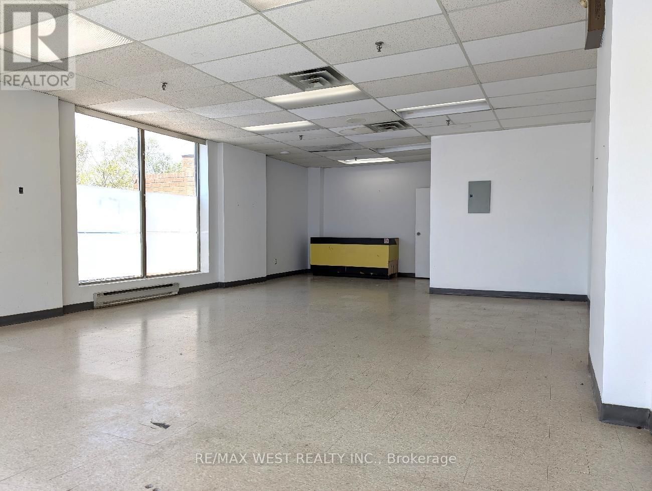 Unit 1 - 2468 EGLINTON AVENUE WEST Image 8