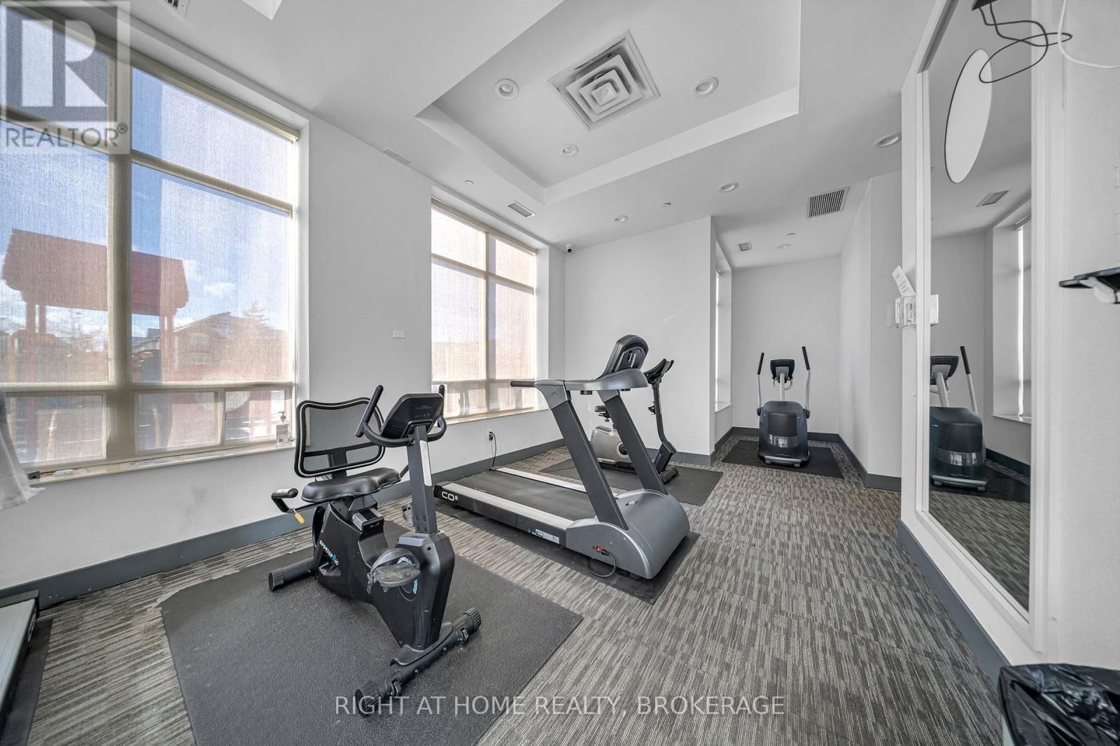 1105 - 55 STRATHAVEN DRIVE Image 31