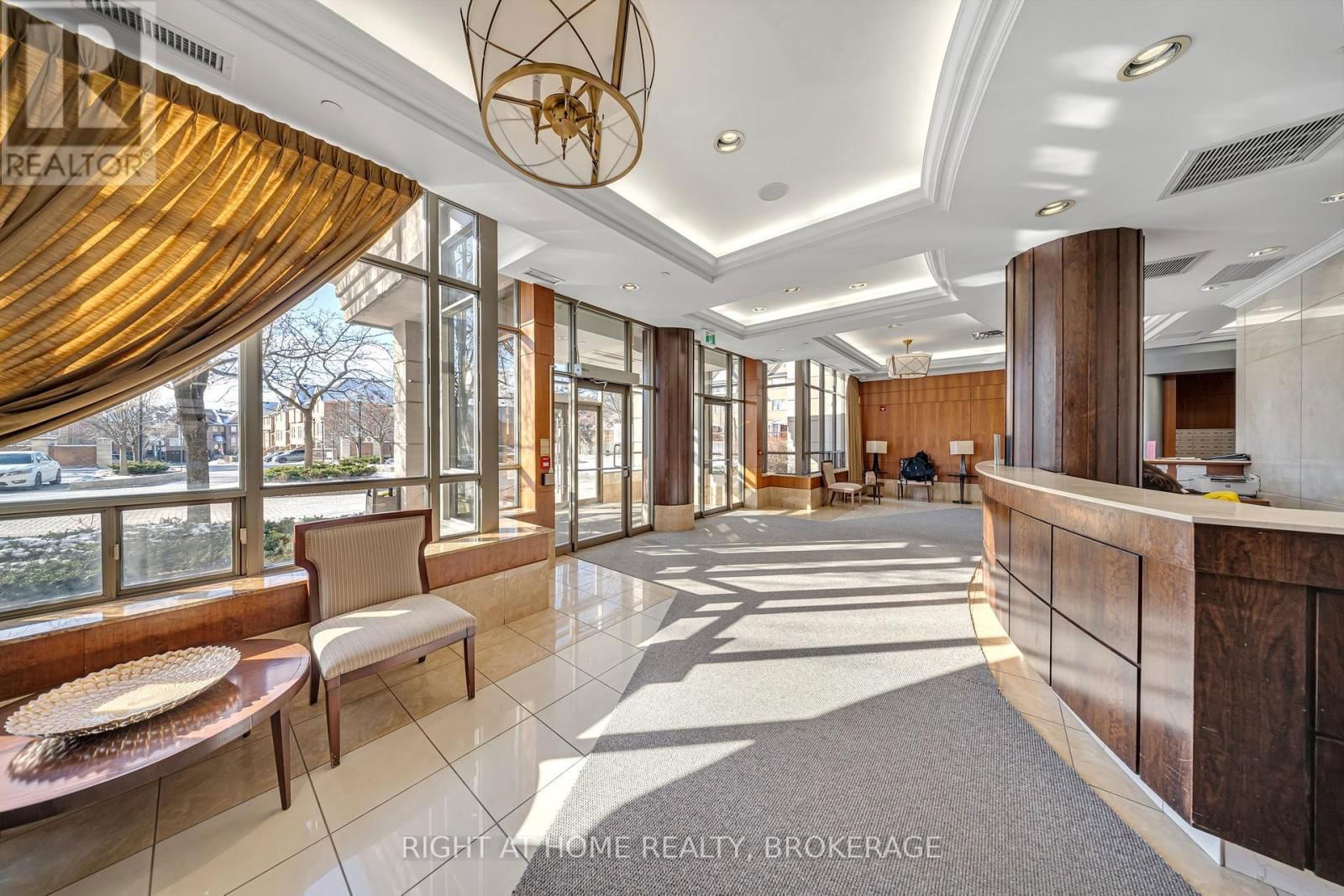 1105 - 55 STRATHAVEN DRIVE Image 40