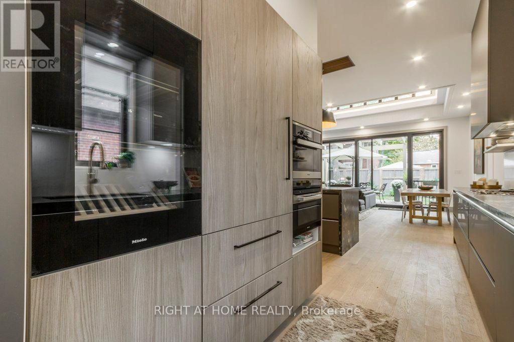 118 MARTIN GROVE ROAD Image 19