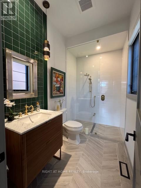 118 MARTIN GROVE ROAD Image 22