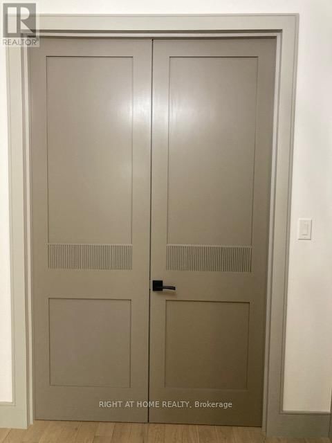 118 MARTIN GROVE ROAD Image 27
